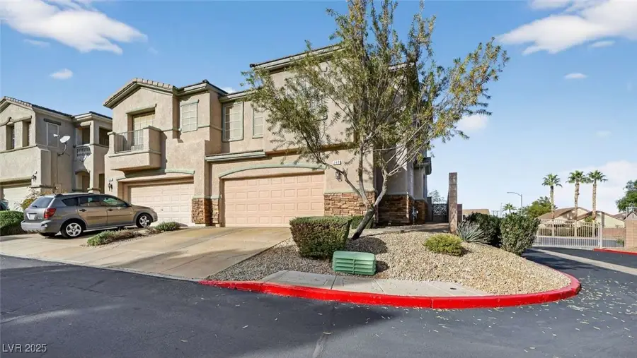 742 Solitude Point Avenue, Henderson, NV 89012 - Image #2