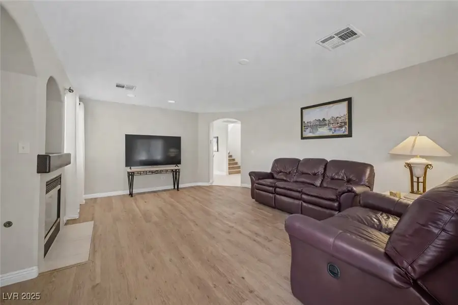 968 Grand Cerritos Avenue, Las Vegas, NV 89183 - Image #3