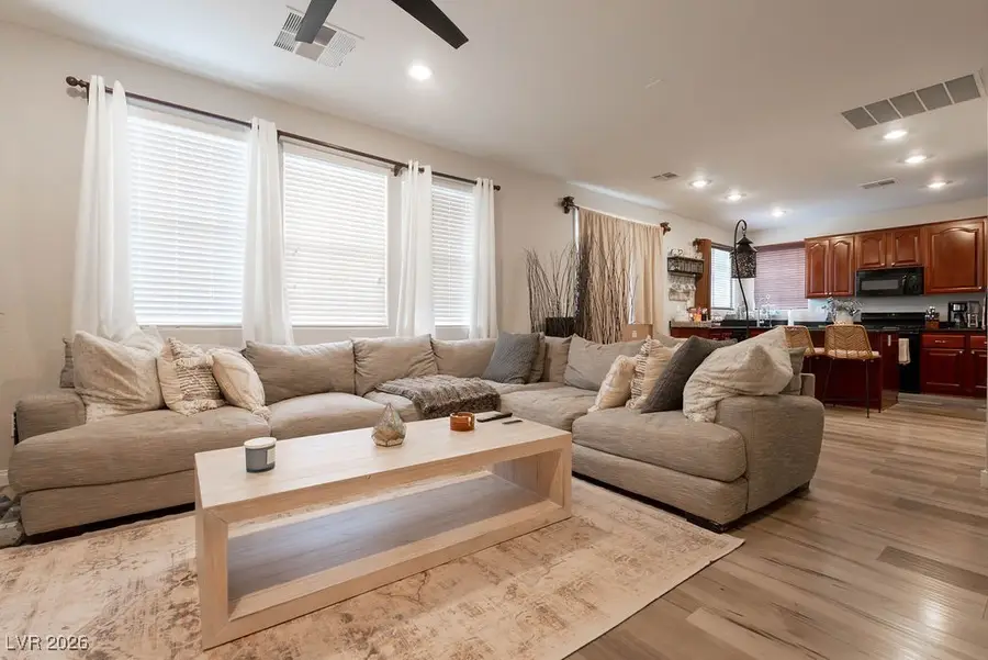 11188 Hickory Glen Street, Las Vegas, NV 89179 - Image #2