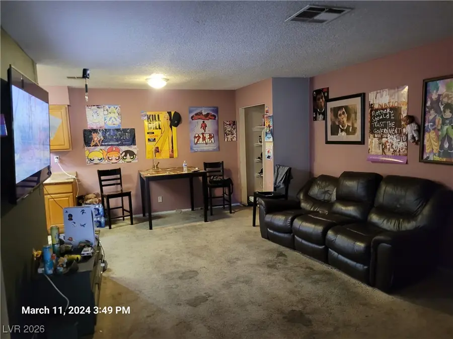808 Hedge Way #4, Las Vegas, NV 89110 - Image #2