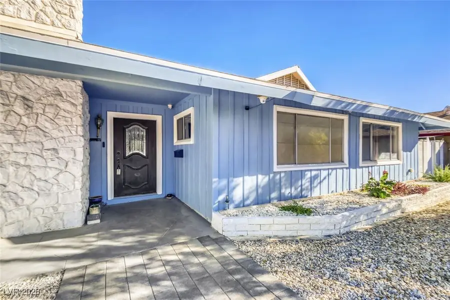 912 Ironwood Drive, Las Vegas, NV 89108 - Image #2