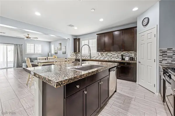 6426 Holland Hills Street, Las Vegas, NV 89113