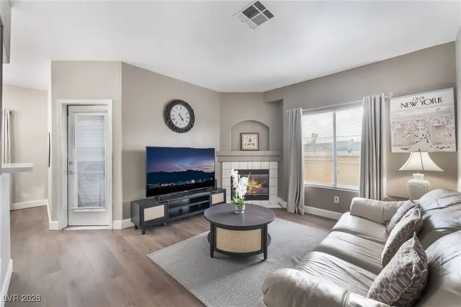 1620 Davilla Street #202, Las Vegas, NV 89146 - #3