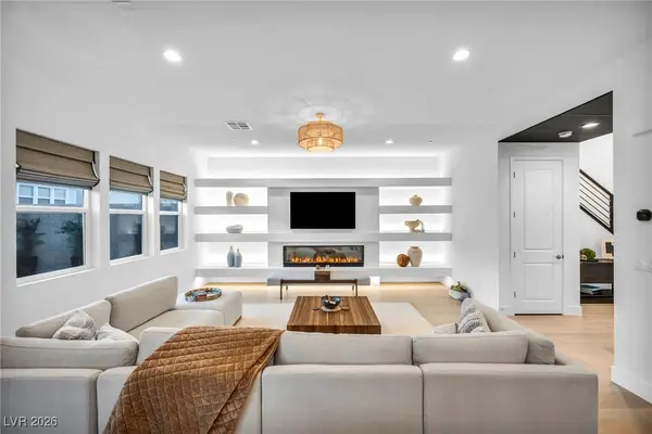 9050 Dolce Brezza Street, Las Vegas, NV 89166