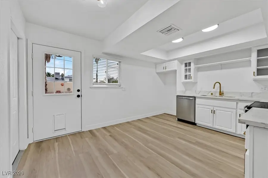 6224 Shawnee Avenue, Las Vegas, NV 89107 - Image #3