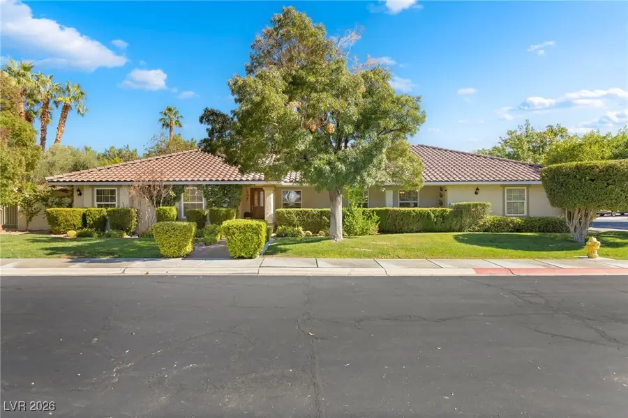 10 Pheasant Ridge Circle, Henderson, NV 89014 - Image #2