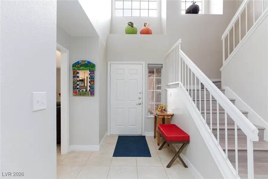 9836 Russett Wood Circle, Las Vegas, NV 89117 - Image #2