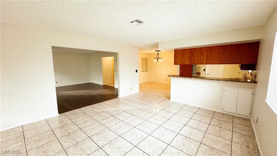 4568 Paseo Del Ray Drive, Las Vegas, NV 89121 - Image #3