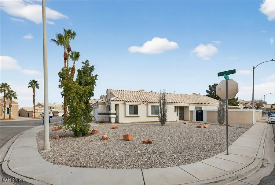 352 Lander Drive, Henderson, NV 89074 - Image #2