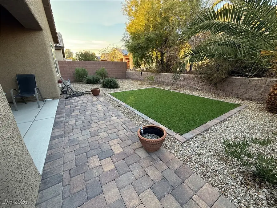 5868 Crossfield Avenue, Las Vegas, NV 89122 - #3