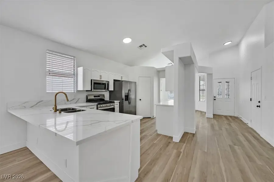 7313 Mountain Thicket Street, Las Vegas, NV 89131 - Image #3