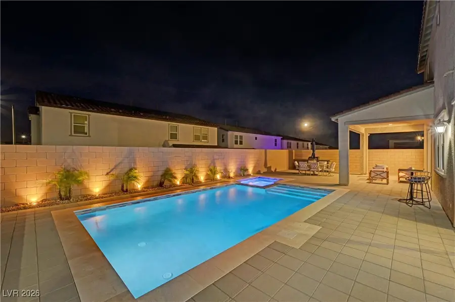 10226 Bismarck Palms Avenue, Las Vegas, NV 89166 - Image #2