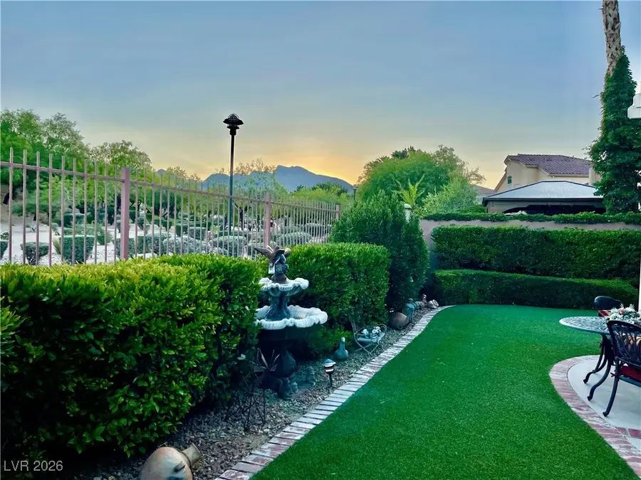 2201 Scarlet Rose Drive, Las Vegas, NV 89134 - Image #3