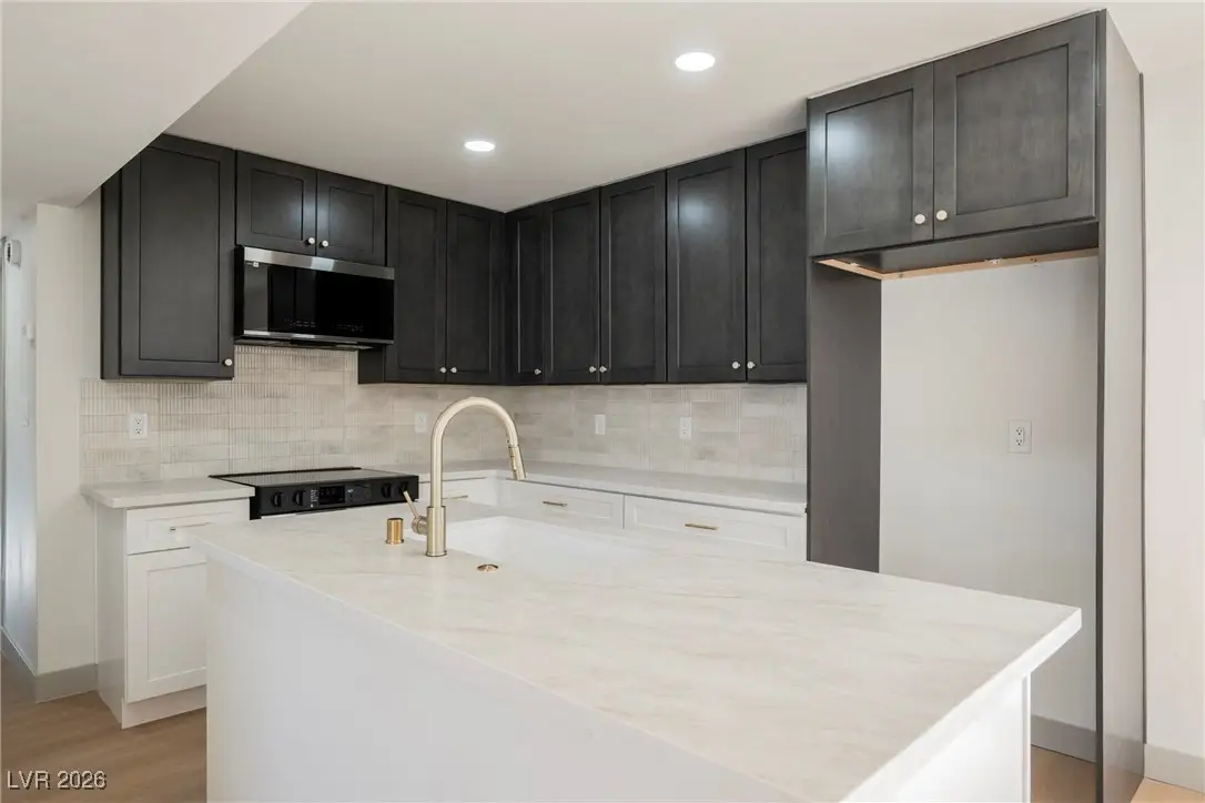 2121 Lawry Avenue, North Las Vegas, NV 89032 - Image #1