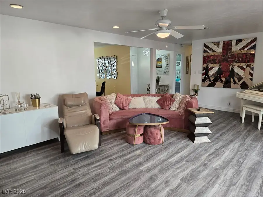 2706 Colanthe Avenue, Las Vegas, NV 89102 - Image #3