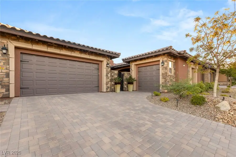 264 Tarragona Breeze Avenue, Las Vegas, NV 89138 - Image #2