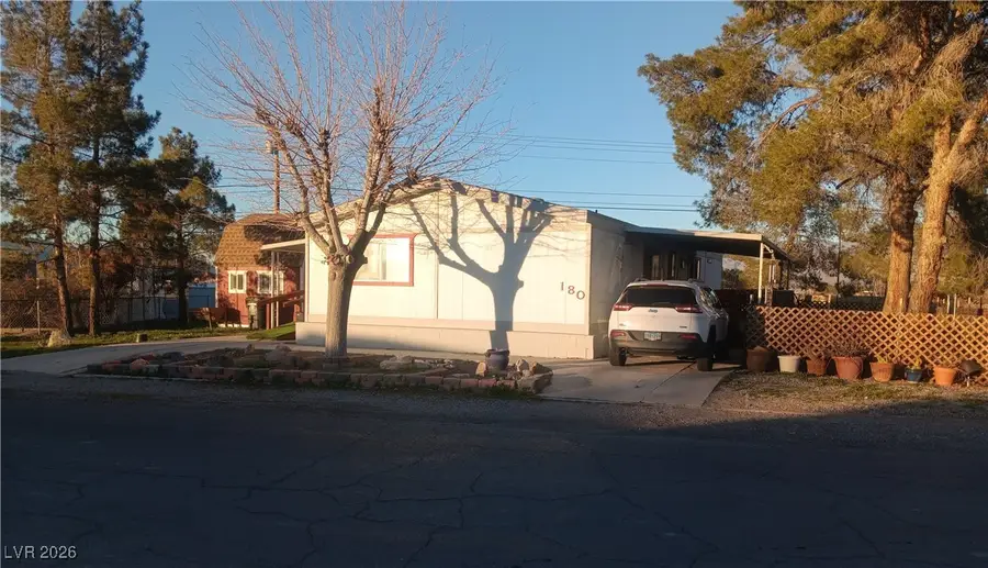 180 W Comstock Circle, Pahrump, NV 89048 - Image #3