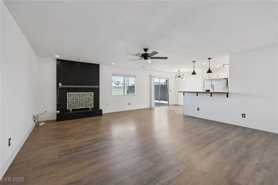 5002 E Hacienda Avenue, Las Vegas, NV 89122 - Image #2