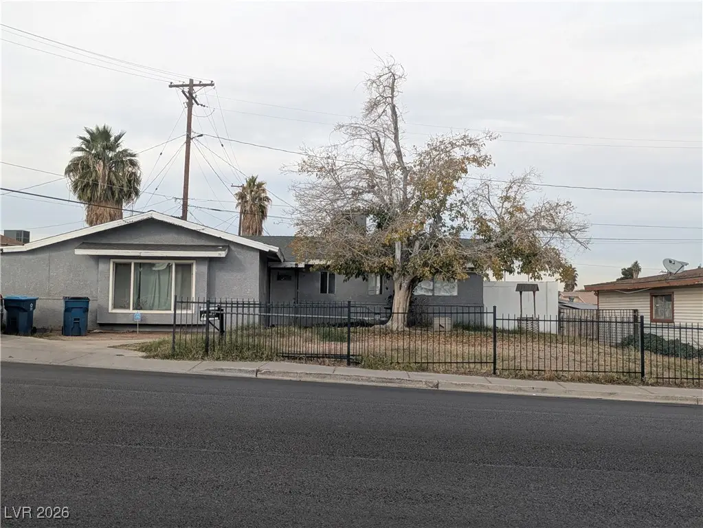 4696 E Twain Avenue, Las Vegas, NV 89121 - Image #1