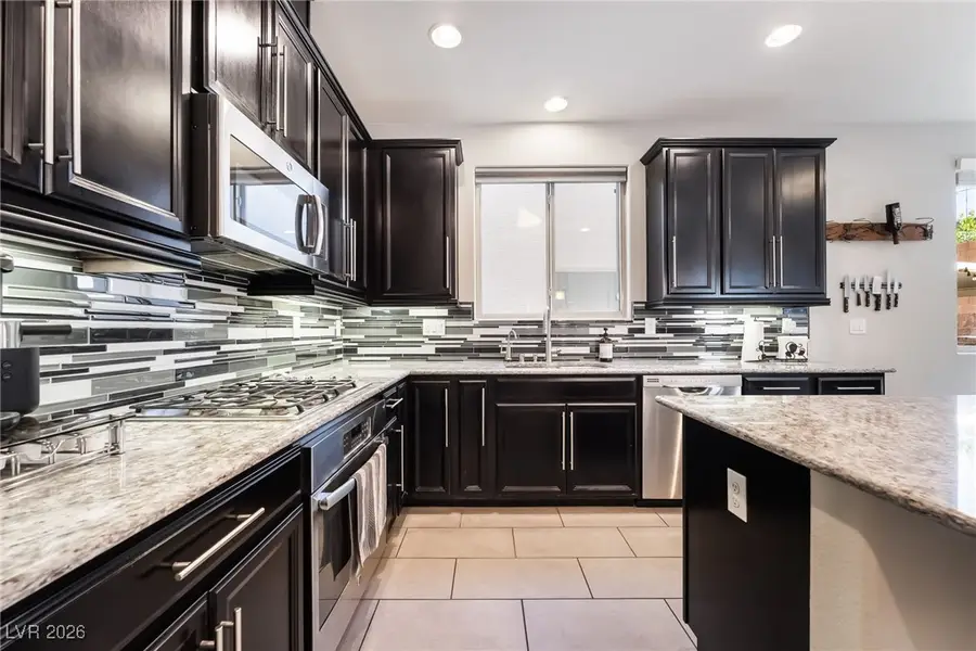 9815 Vista Meadows Avenue, Las Vegas, NV 89148 - Image #2