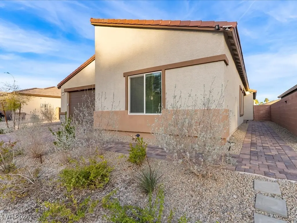 3746 Etendre Court, Las Vegas, NV 89121 - Image #1