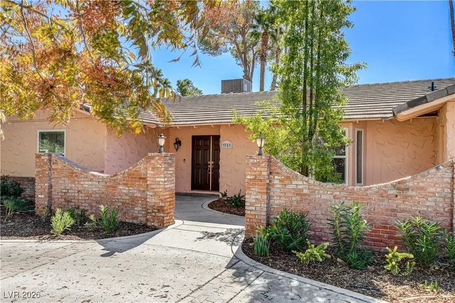 3753 Meadowcrest Drive, Las Vegas, NV 89121 - Image #2