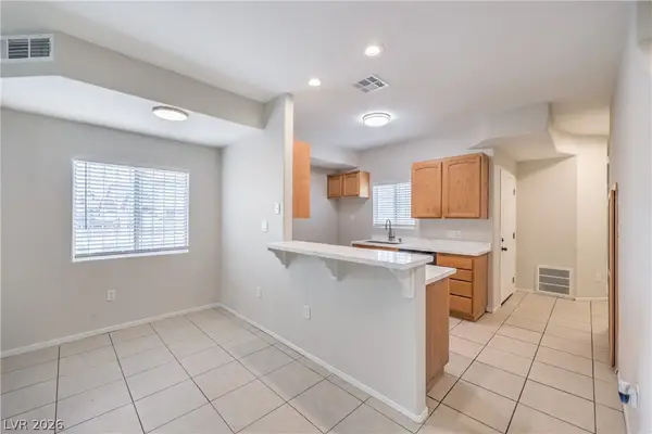 1721 N Lamont Street, Las Vegas, NV 89115