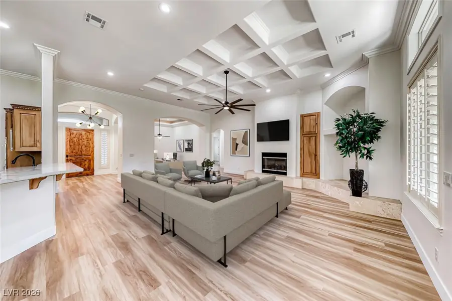 211 Viewmont Drive, Henderson, NV 89015 - Image #2