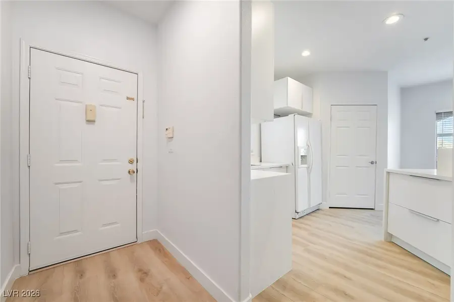 6480 Annie Oakley Drive #622, Las Vegas, NV 89120 - Image #2