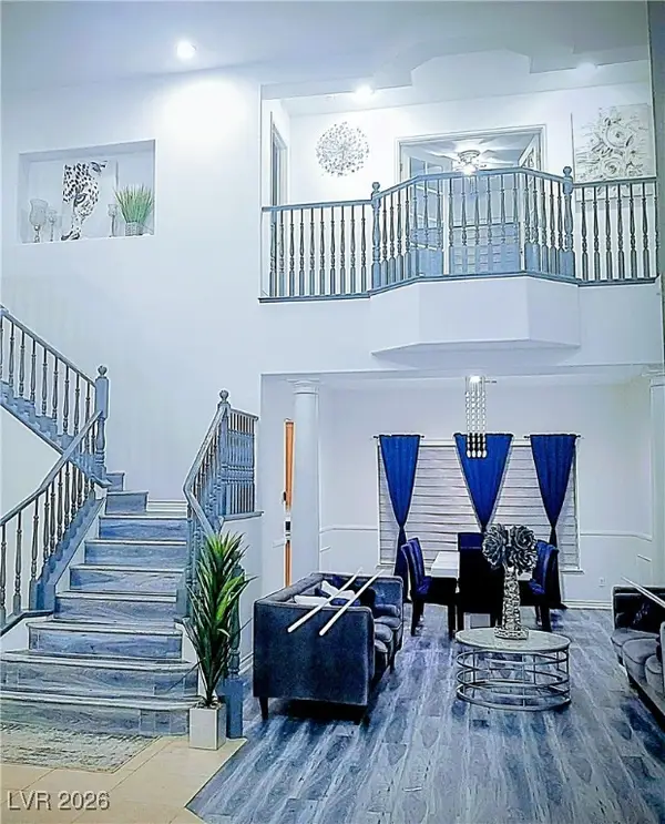 6975 Docile Daybreak Court, Las Vegas, NV 89156