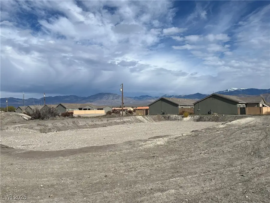 1121 S Ogden Avenue, Pahrump, NV 89048 - #2