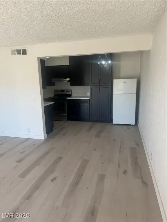 615 S Royal Crest Circle #13, Las Vegas, NV 89169 - Image #3