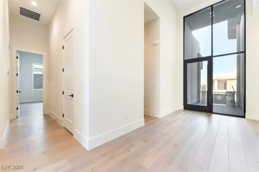 10877 Vista Altura Avenue, Las Vegas, NV 89135 - Image #2