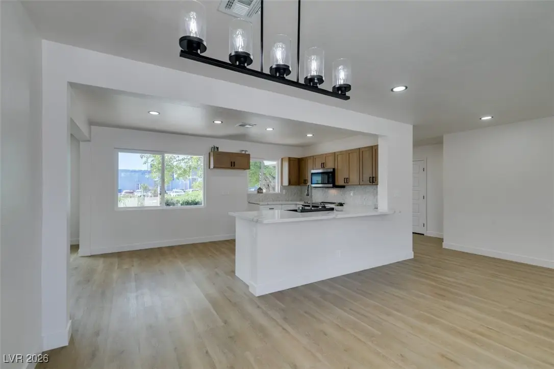 1041 E St Louis Avenue, Las Vegas, NV 89104 - Image #1