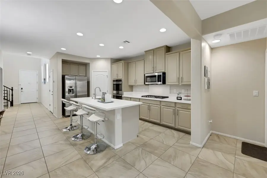 7306 Summer Grove Avenue, Las Vegas, NV 89117 - Image #2