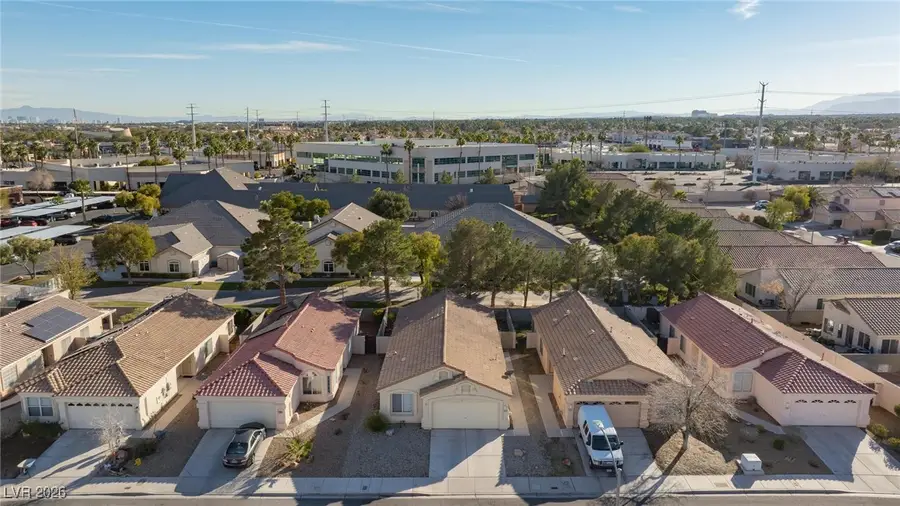 7633 Buckskin Avenue, Las Vegas, NV 89129 - Image #2