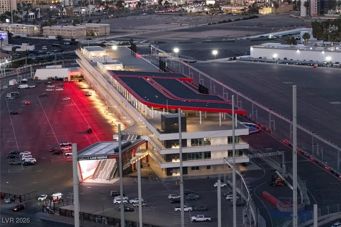 135 E Harmon Avenue #2720, Las Vegas, NV 89109 - Image #1