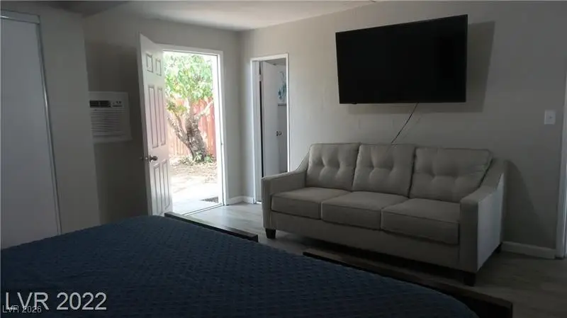 521 N 10th Street, Las Vegas, NV 89101 - Image #2