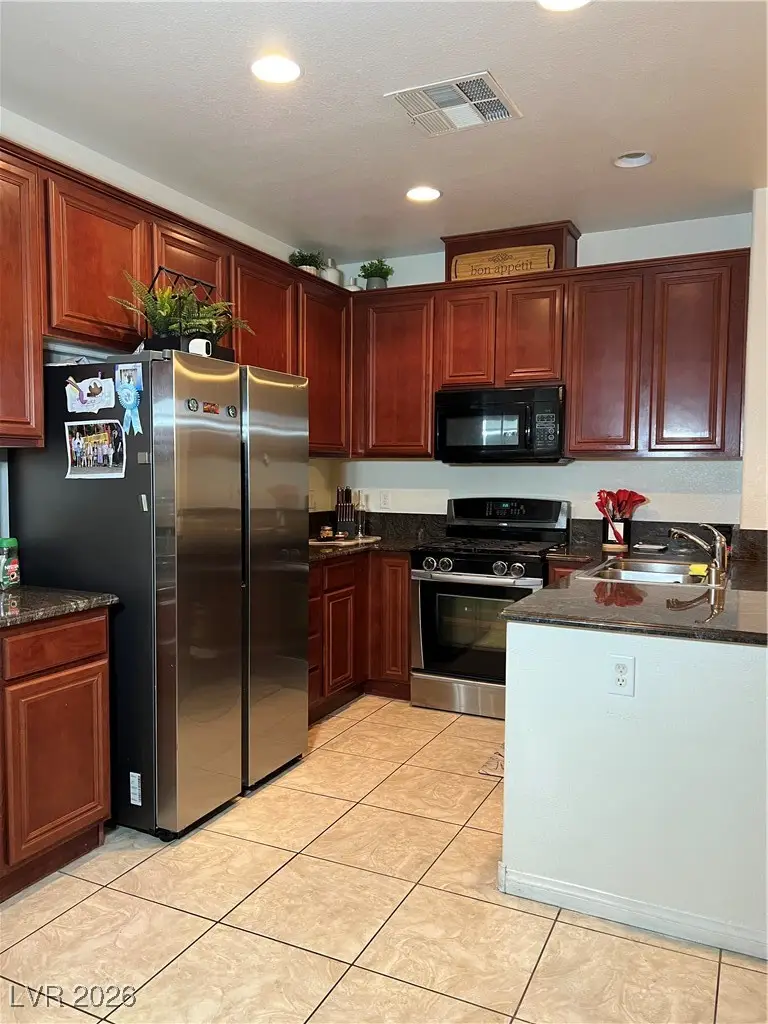 8333 Lower Trailhead Avenue, Las Vegas, NV 89113 - Image #3