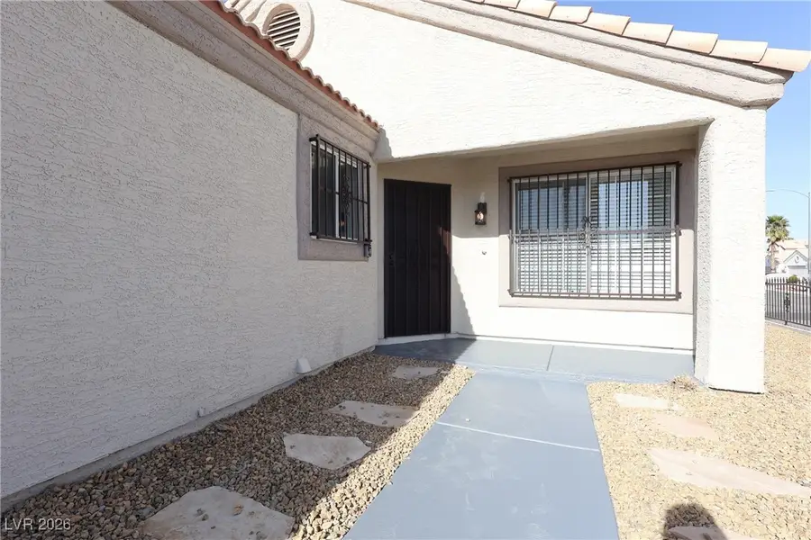 6500 White Swan Circle, Las Vegas, NV 89108 - Image #3