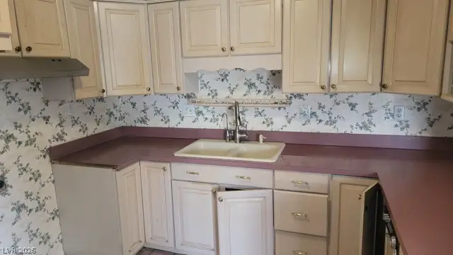 350 E Desert Inn Road #C103, Las Vegas, NV 89109 - Image #2