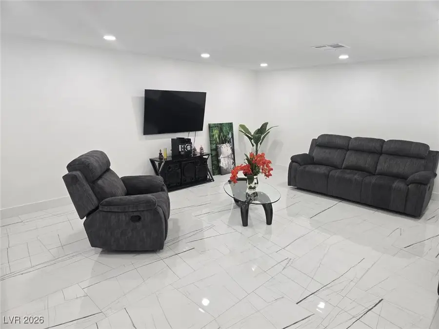 3153 Downing Place, Las Vegas, NV 89121 - Image #2