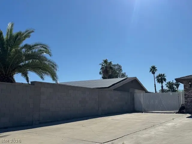 3055 Santa Margarita Street, Las Vegas, NV 89146 - #2