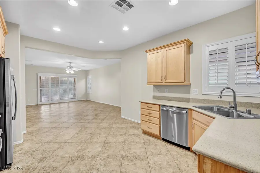 6071 Saddle Horse Avenue, Las Vegas, NV 89122 - #3