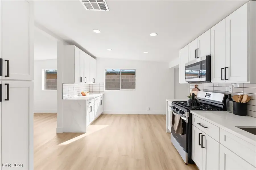 1305 Sattes Street, Las Vegas, NV 89101 - #2