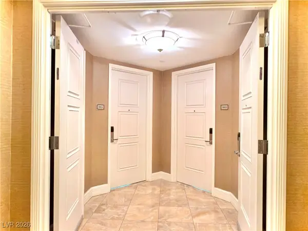 2000 N Fashion Show Drive #3803, Las Vegas, NV 89109