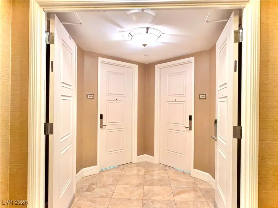 2000 N Fashion Show Drive #3804, Las Vegas, NV 89109 - Image #2