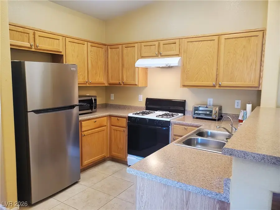 4624 Snake Eyes Street #101, Las Vegas, NV 89122 - Image #2