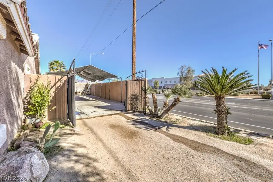 4304 W La Madre Way, North Las Vegas, NV 89031 - Image #3