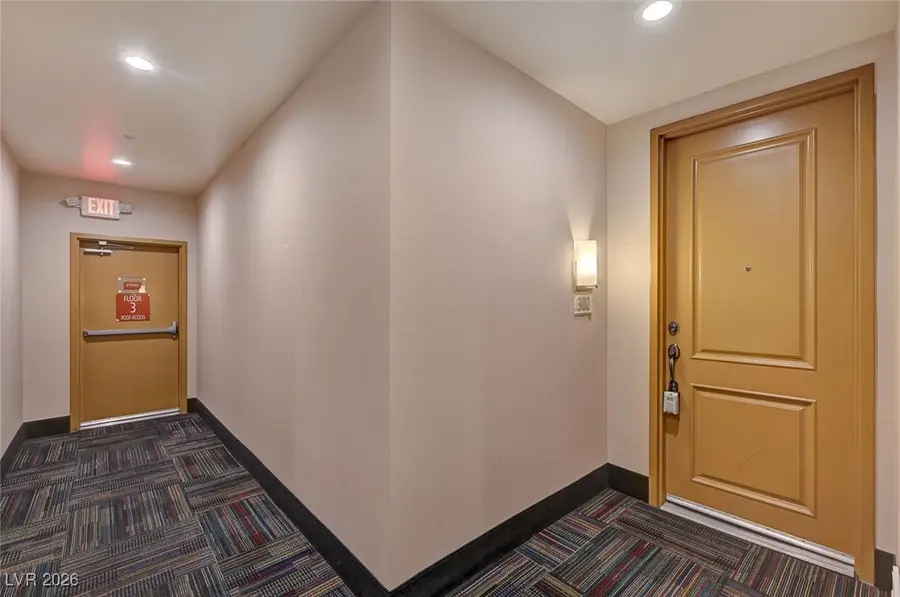 31 E Agate Avenue #302, Las Vegas, NV 89123 - Image #2